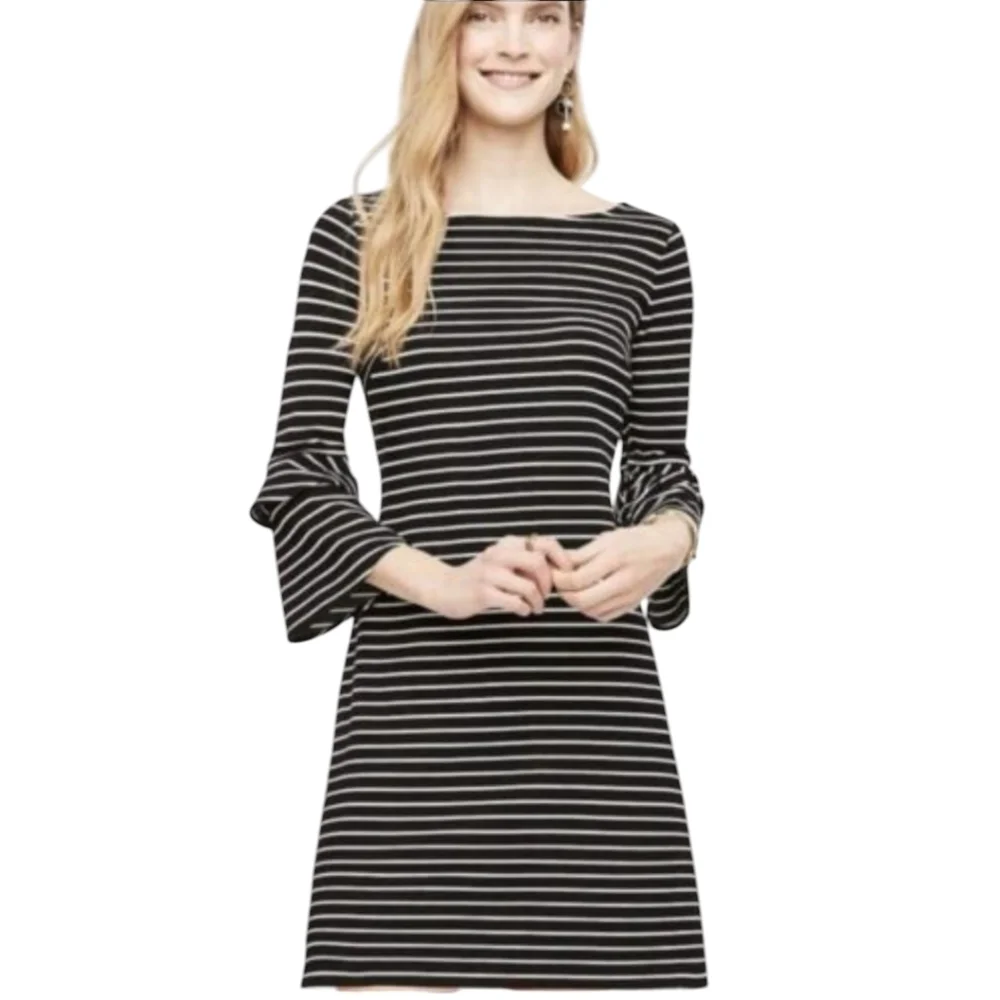 Ann Taylor Black Striped Fit & Flare‎ Dress Size 6